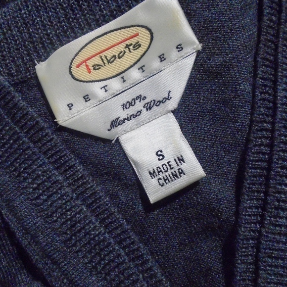 TALBOTS 100% Merino Wool Boyfriend Belted Cardigan - Picture 5 of 6